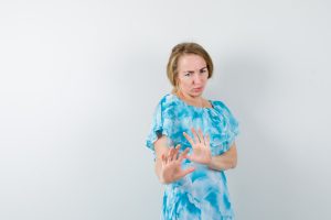 איך להפסיק רעידות בידיים?